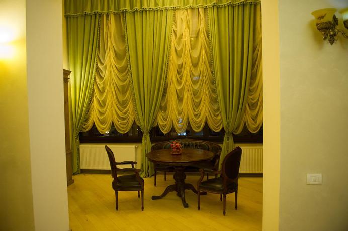 Imagen de los interiores del Hotel Regal 1880. Foto 9