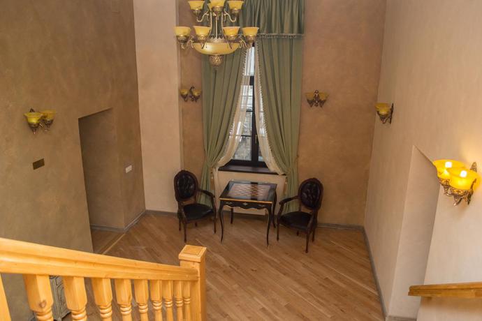 Imagen de los interiores del Hotel Regal 1880. Foto 15