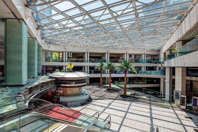 Imagen de los interiores del Hotel Regal Airport. Foto 18