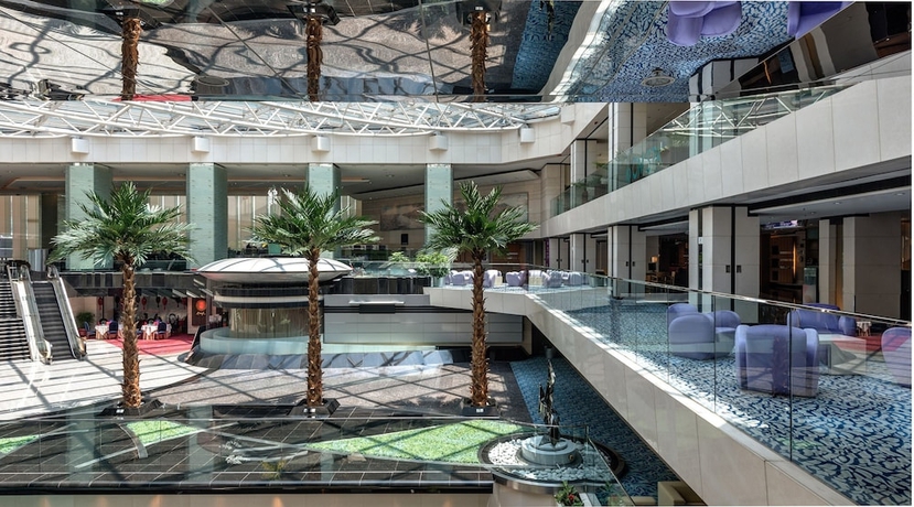 Imagen de los interiores del Hotel Regal Airport. Foto 19