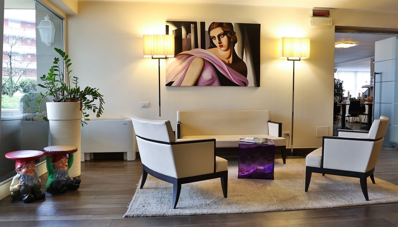 Imagen de los interiores del Hotel Regal, Brescia. Foto 13