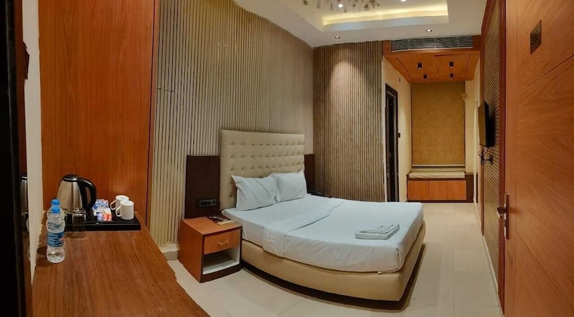 Imagen de la habitación del Hotel Regal Crest. Foto 12