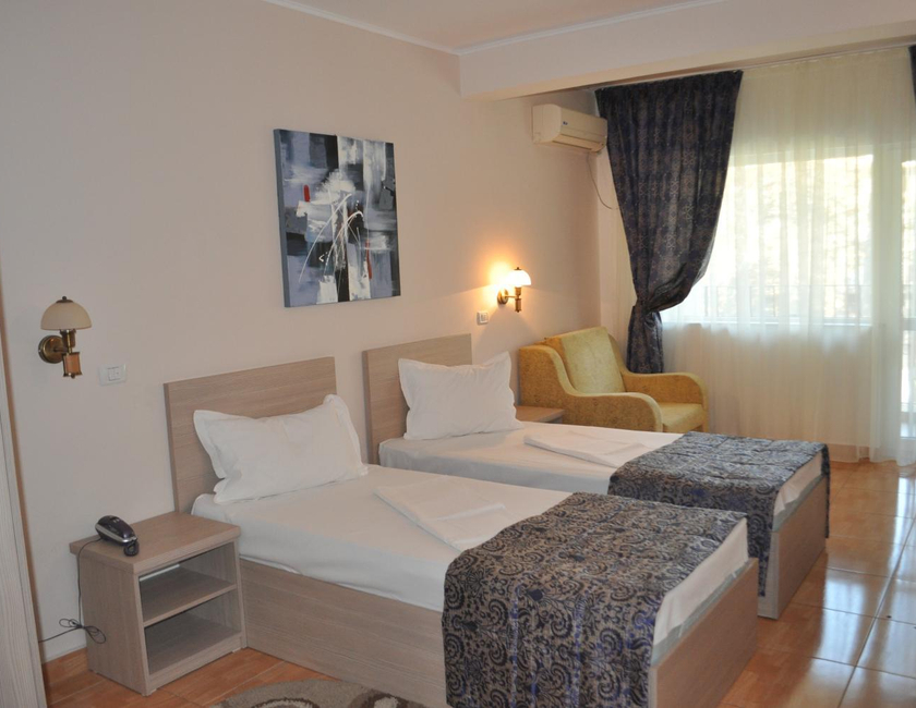 Imagen general del Hotel Regal, EFORIE. Foto 11