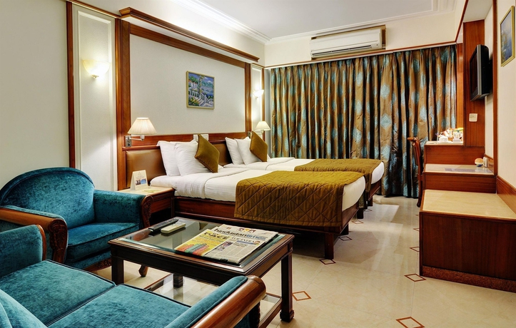 Imagen de la habitación del Hotel Regal Enclave. Foto 9