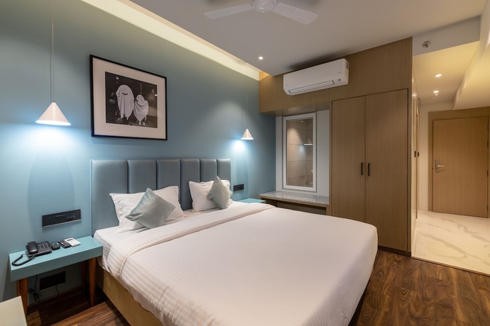Imagen de la habitación del Hotel Regal Grand. Foto 5