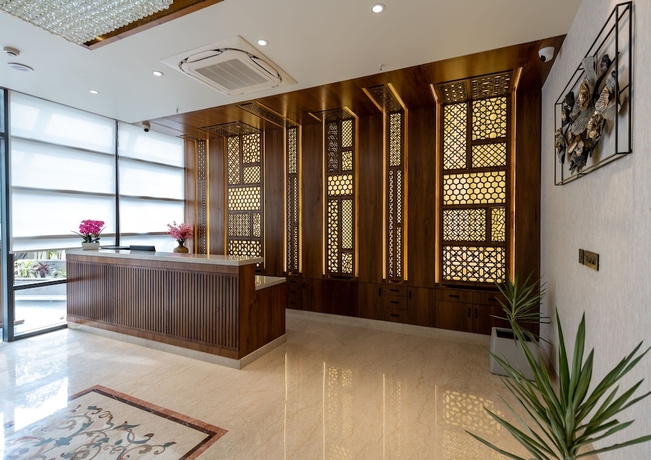 Imagen de los interiores del Hotel Regal Grand. Foto 11