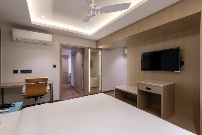 Imagen de la habitación del Hotel Regal Grand. Foto 6