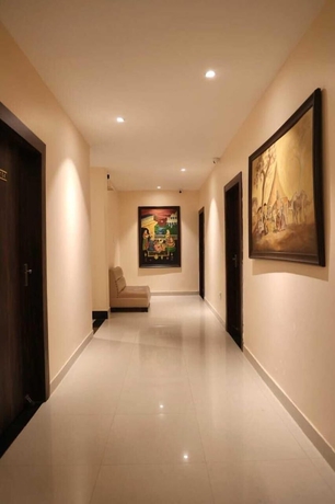 Imagen de los interiores del Hotel Regal Guest House by ROH. Foto 16