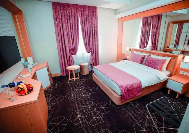 Imagen de la habitación del Hotel Regal Inn Badamdar. Foto 6