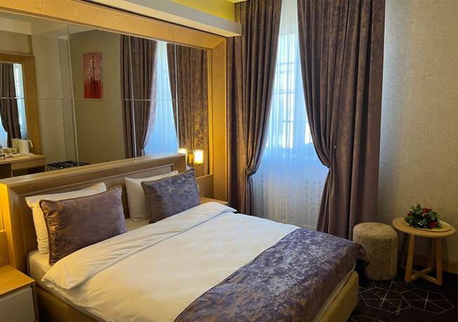 Imagen de la habitación del Hotel Regal Inn Badamdar. Foto 10