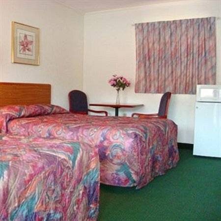 Imagen de la habitación del Hotel Regal Inn Clayton. Foto 13