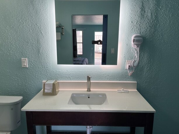 Imagen general del Hotel Regal Inn, Lake City. Foto 17