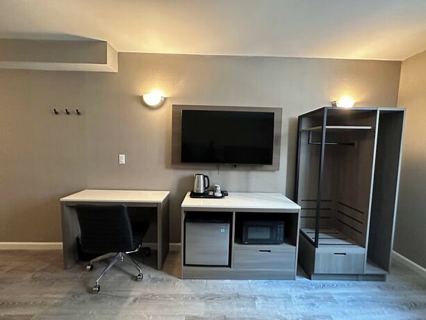 Imagen de la habitación del Hotel Regal Inn and Suites New York LaGuardia. Foto 20