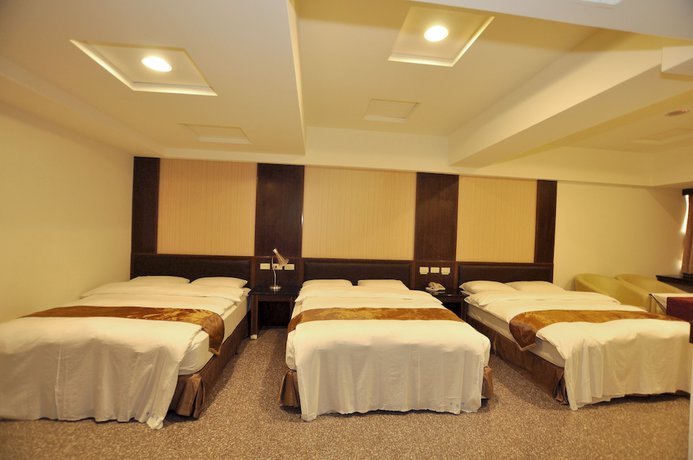 Imagen de la habitación del Hotel Regal International Hotel. Foto 3