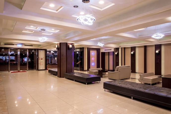 Imagen de los interiores del Hotel Regal International Hotel. Foto 19