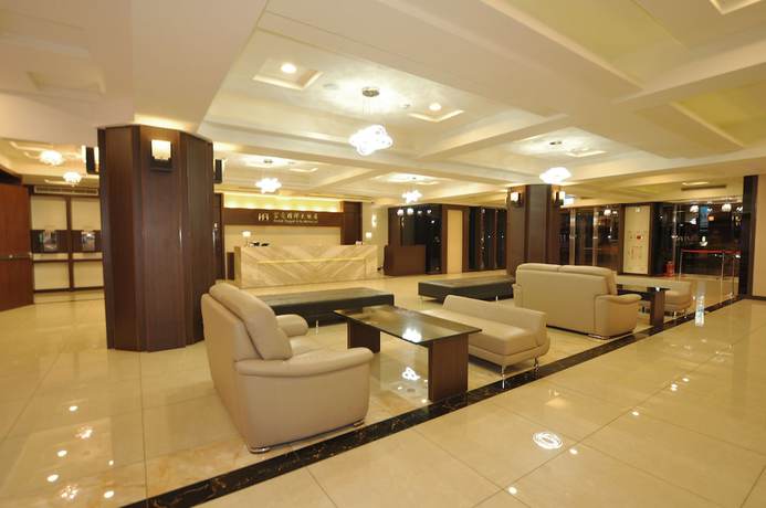 Imagen de los interiores del Hotel Regal International Hotel. Foto 20