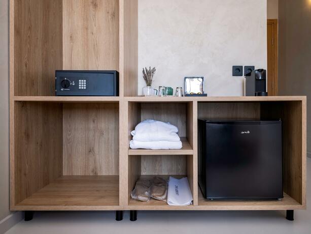 Imagen general del Hotel Regal Mitropoleos. Foto 13