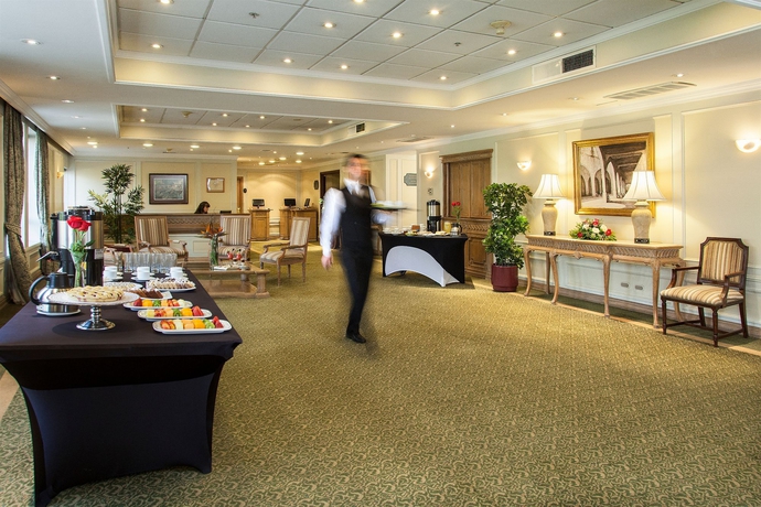 Imagen de los interiores del Hotel Regal Pacific Santiago. Foto 14