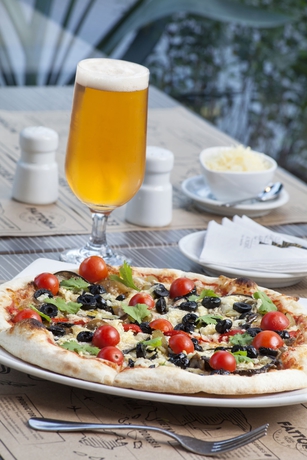 Imagen del bar/restaurante del Hotel Regal Pacific Santiago. Foto 5