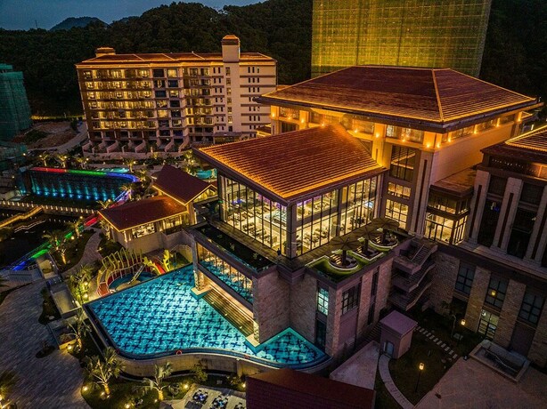 Imagen general del Hotel Regal Palace DeRUCCI Resort. Foto 5