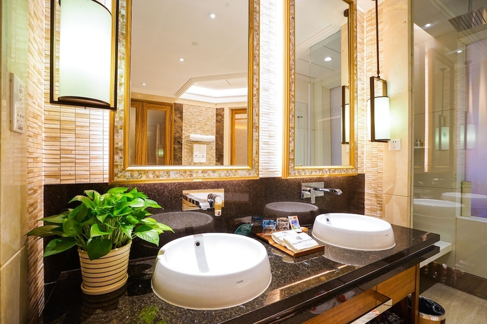 Imagen de la habitación del Hotel Regal Palace Resortandspa. Foto 3