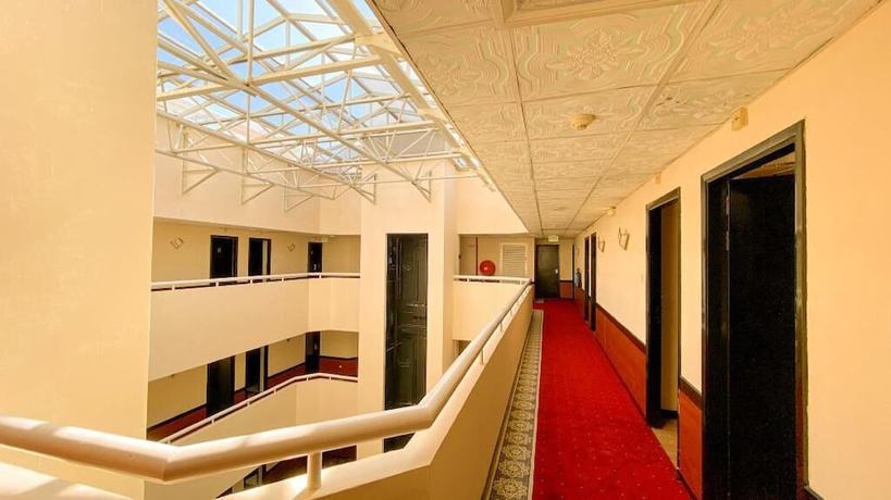 Imagen de los interiores del Hotel Regal Peninsula. Foto 12