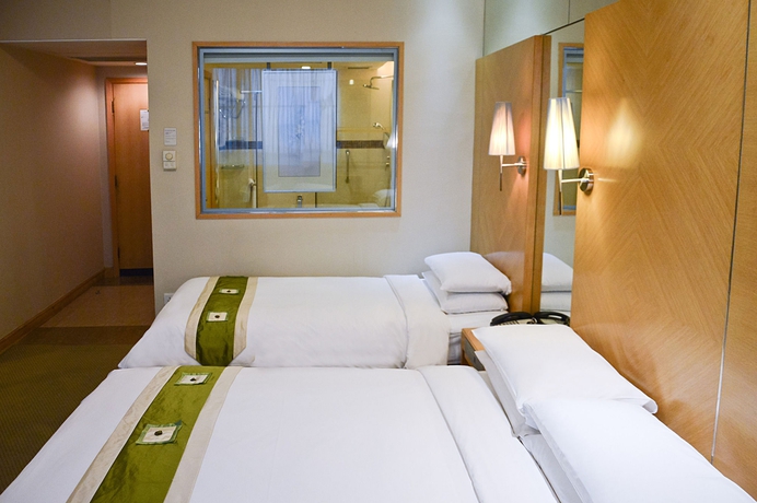 Imagen de la habitación del Hotel Regal Shanghai East Asia. Foto 7