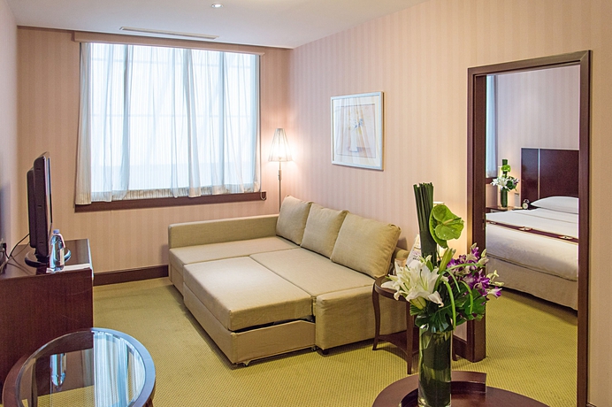 Imagen de la habitación del Hotel Regal Shanghai East Asia. Foto 14