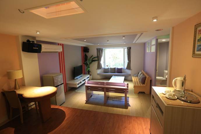Imagen de la habitación del Hotel Regale Villa. Foto 5