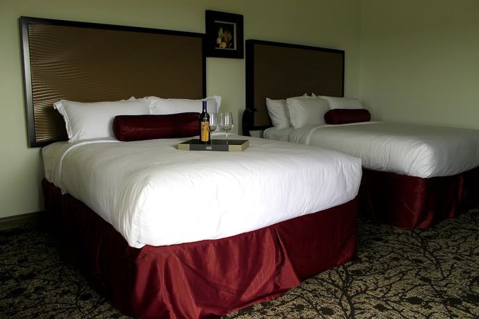 Imagen de la habitación del Hotel Regalia and Conference Center. Foto 14