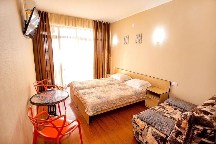 Imagen de la habitación del Hotel Regaliya. Foto 8