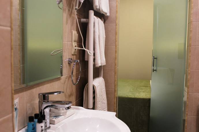 Imagen de la habitación del Hotel Regard Yerevan. Foto 8
