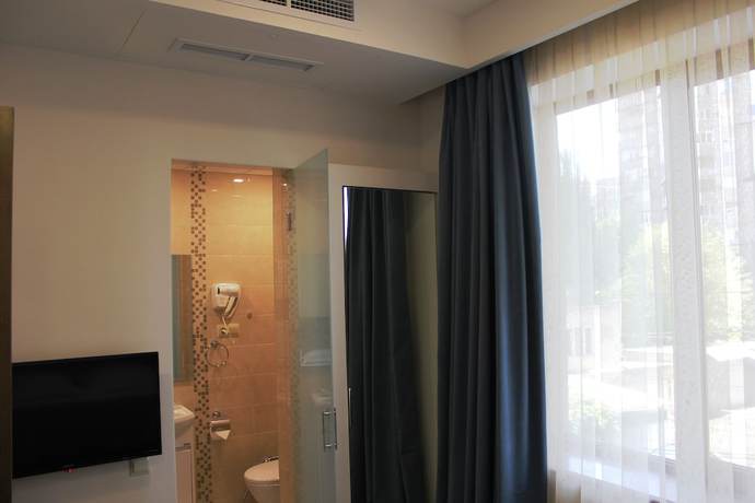 Imagen de la habitación del Hotel Regard Yerevan. Foto 14