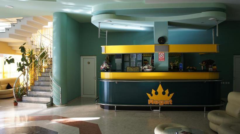 Imagen de los interiores del Hotel Regat. Foto 7