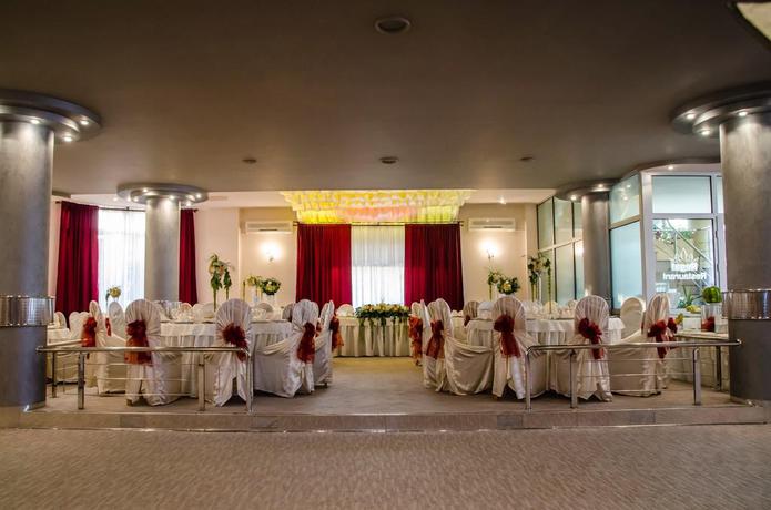 Imagen de los interiores del Hotel Regat. Foto 11