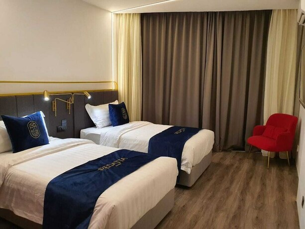 Imagen de la habitación del Hotel Regatta Suites. Foto 21