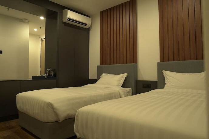 Imagen de la habitación del Hotel Regatta Suites. Foto 25
