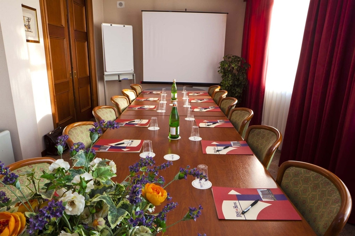 Imagen de los interiores del Hotel Rege. Foto 5