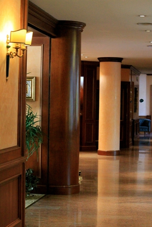 Imagen de los interiores del Hotel Rege. Foto 9