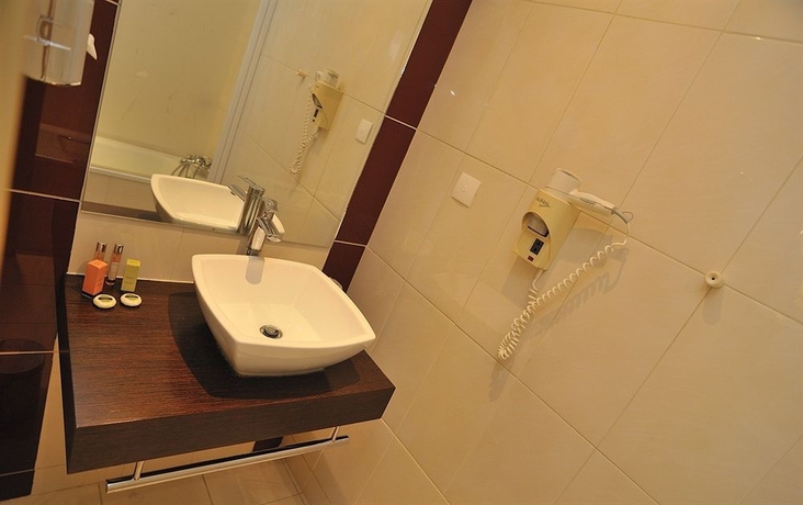 Imagen de la habitación del Hotel Regence Paris. Foto 3