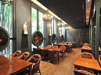 Imagen del bar/restaurante del Hotel Regency Art Macau. Foto 2