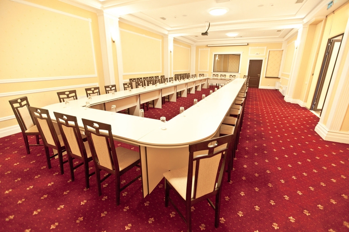 Imagen de los interiores del Hotel Regency, Chisinau. Foto 9