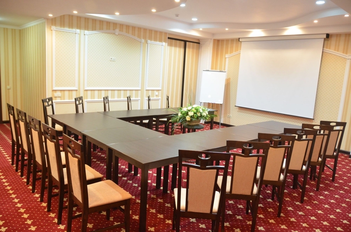 Imagen de los interiores del Hotel Regency, Chisinau. Foto 12