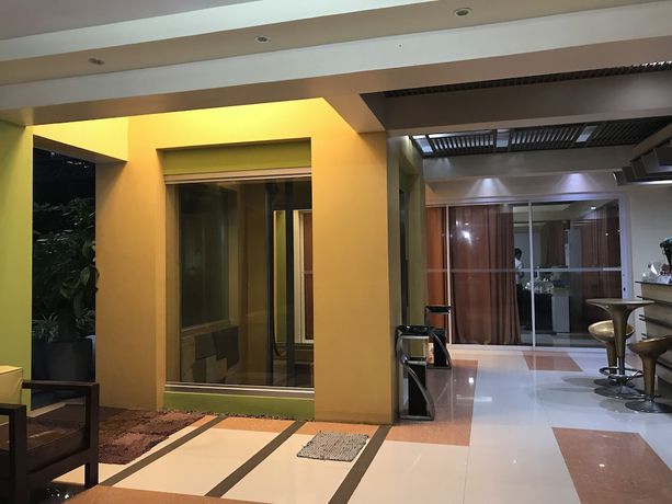 Imagen de los interiores del Hotel Regency De Vigan. Foto 20