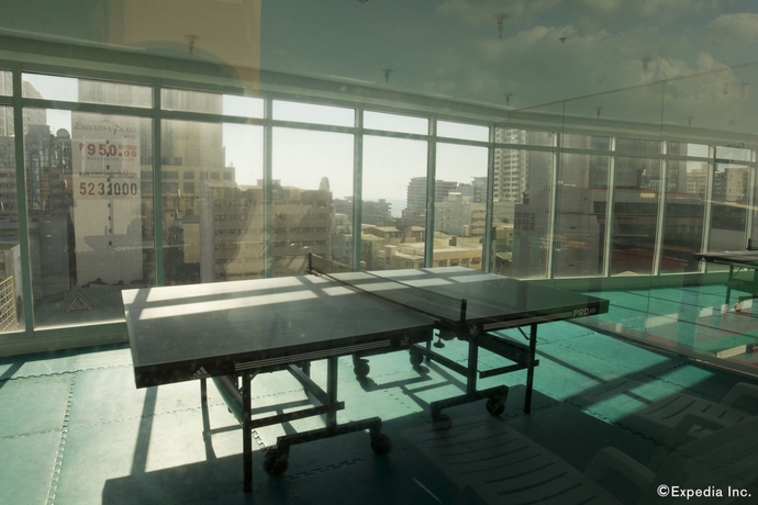 Imagen de los interiores del Hotel Regency Grand Suites. Foto 13