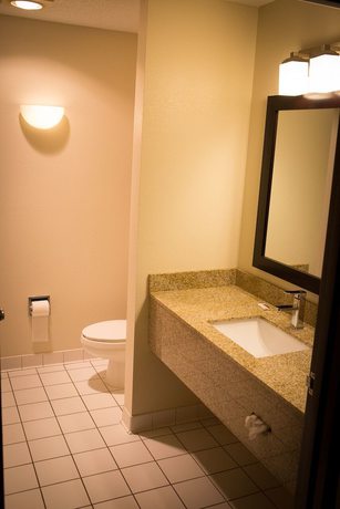 Imagen de la habitación del Hotel Regency Inn And Suites, Anoka. Foto 9