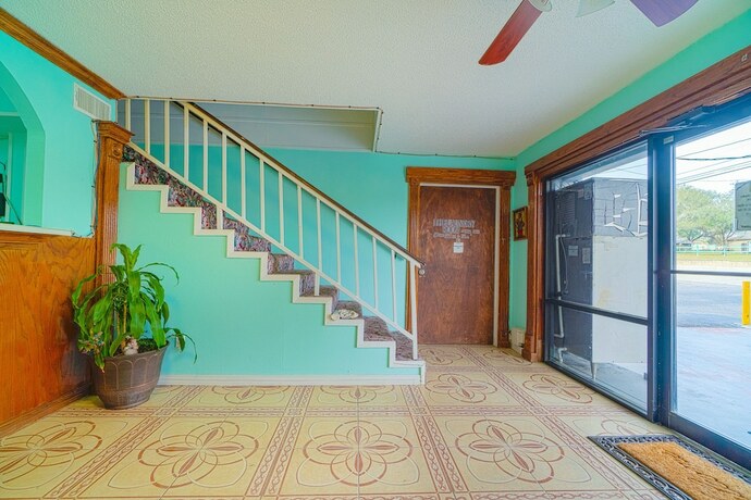 Imagen general del Hotel Regency Inn By Oyo Three Rivers. Foto 16