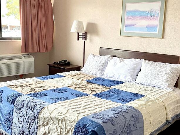 Imagen de la habitación del Hotel Regency Inn, Fern Park. Foto 7