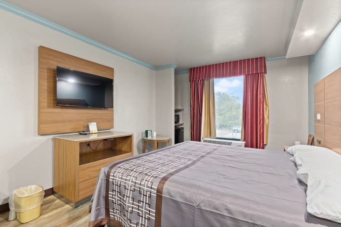 Imagen de la habitación del Hotel Regency Inn Near Boardwalk and Hurlburt Field. Foto 3