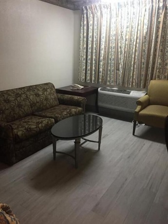 Imagen general del Hotel Regency Inn Norco. Foto 6